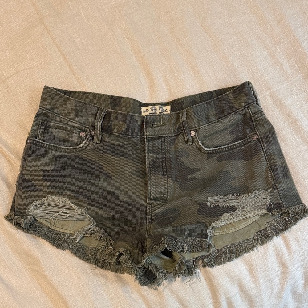 Free People-We The Free Camo Denim Distressed Women Shorts
